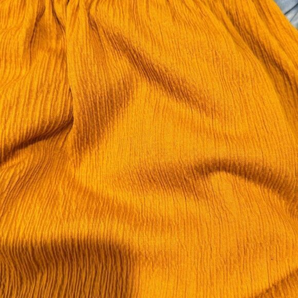 ALFANI CRINKLED TEXTURED HALTER TOP - Picture 8 of 8